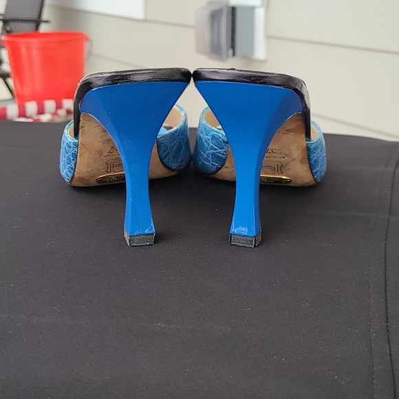 CROCODILE BLUE GIORGIO'S OF PALM BEACH HEELS - Picture 5 of 6